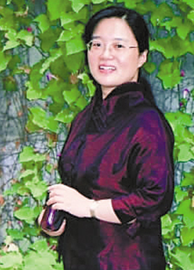 秦文君